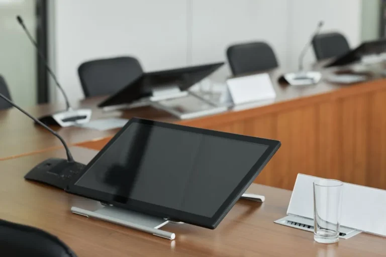 Why Witness Testimony Keep Audiences Interested